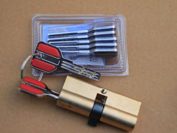 肃北24小时上门开锁公司